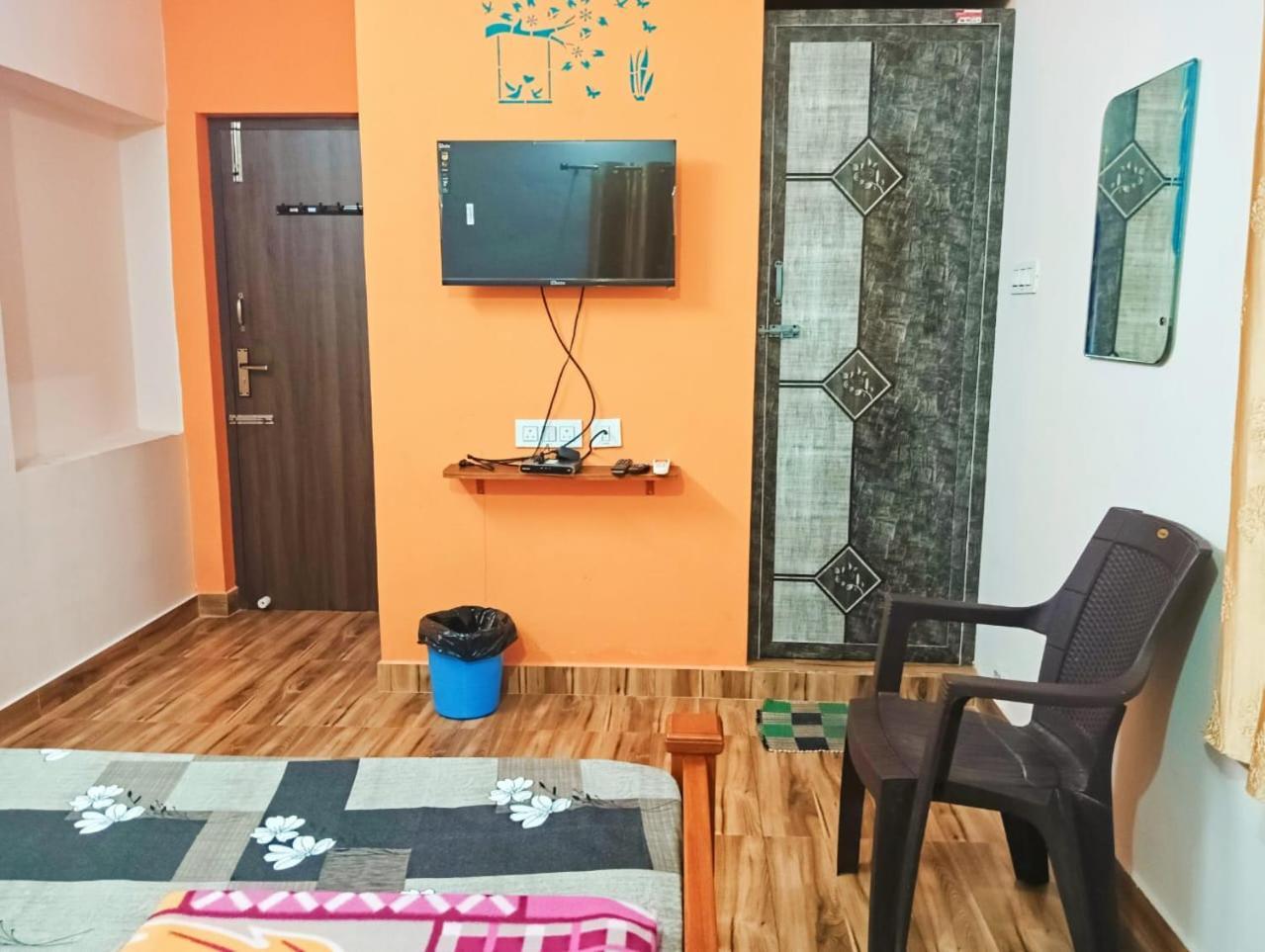 Hotel Kpr Residency Near Isha - Adiyogi Alāndurai Zewnętrze zdjęcie